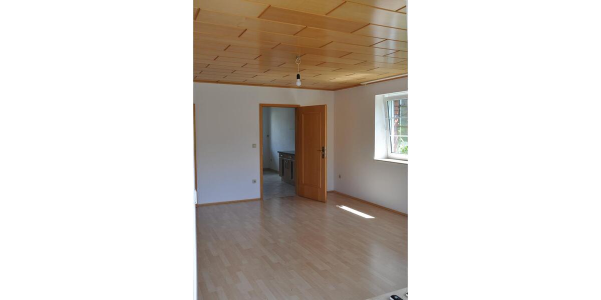 Etagenwohnung Brandis - 3 Zimmer, 80 m&sup2;, 720&euro; | Angebot:26626262