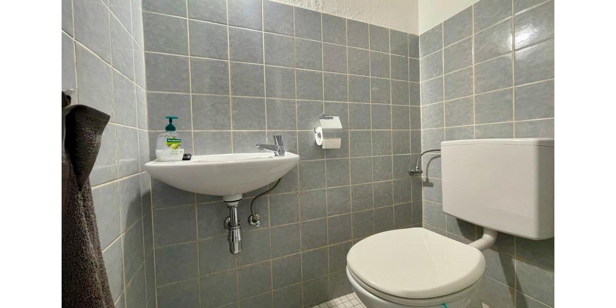 Wohnen auf Zeit Wiesbaden Biebrich - 3 Zimmer, 95 m&sup2;, 29&euro; | Angebot:24572958