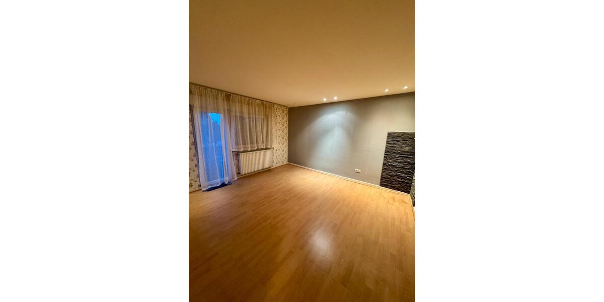 Etagenwohnung Eschweiler - 1 Zimmer, 64 m&sup2;, 600&euro; | Angebot:24919425