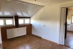 Dachgeschoßwohnung Deggendorf - 3.5 Zimmer, 95 m&sup2;, 815&euro; | Angebot:26381488
