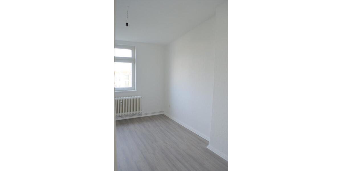 Etagenwohnung Wilhelmshaven - 5 Zimmer, 105 m&sup2;, 630&euro; | Angebot:25710632