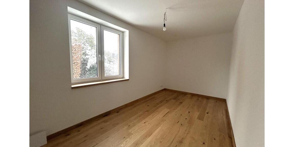 Erdgeschoßwohnung Wiefelstede - 4 Zimmer, 129 m&sup2;, 1.450&euro; | Angebot:24950148