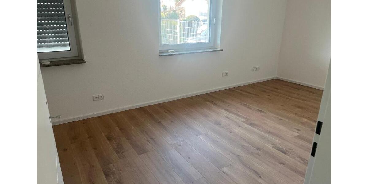 Etagenwohnung Bernstadt - 3 Zimmer, 97 m&sup2;, 1.250&euro; | Angebot:25804683