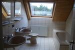 Dachgeschoßwohnung Lage - 3 Zimmer, 108 m&sup2;, 750&euro; | Angebot:26481181