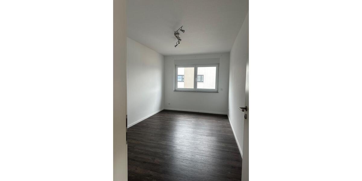 Etagenwohnung Trier Feyen-Weismark - 3 Zimmer, 76 m&sup2;, 950&euro; | Angebot:25979731