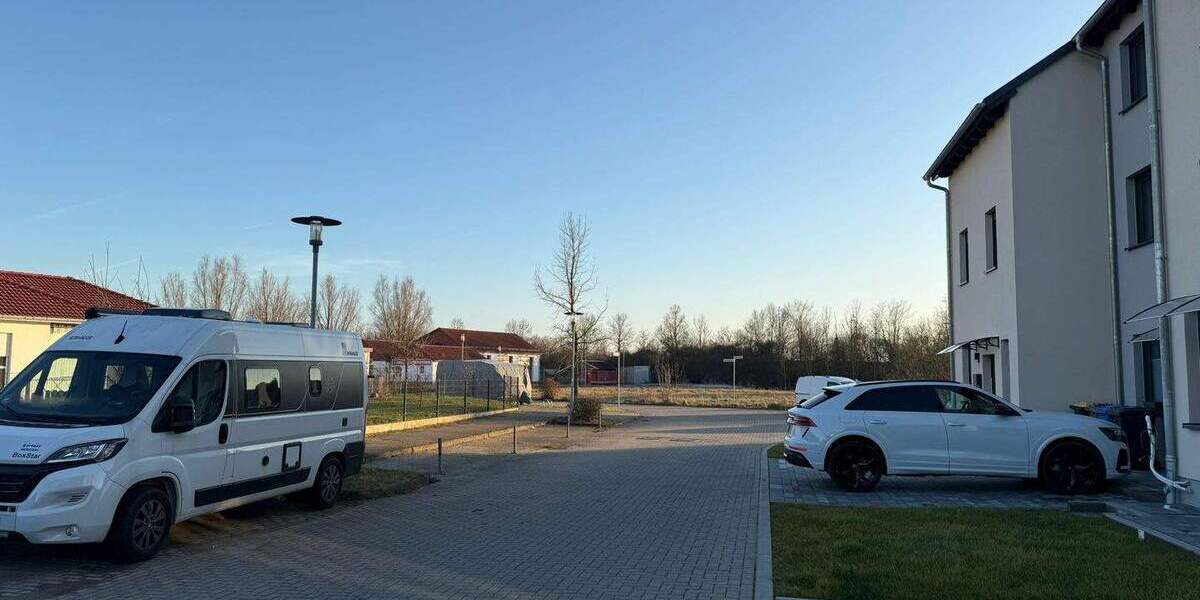 Reihenmittelhaus Kabelsketal Großkugel - 6 Zimmer, 170 m&sup2;, 1.775&euro; | Angebot:25733660