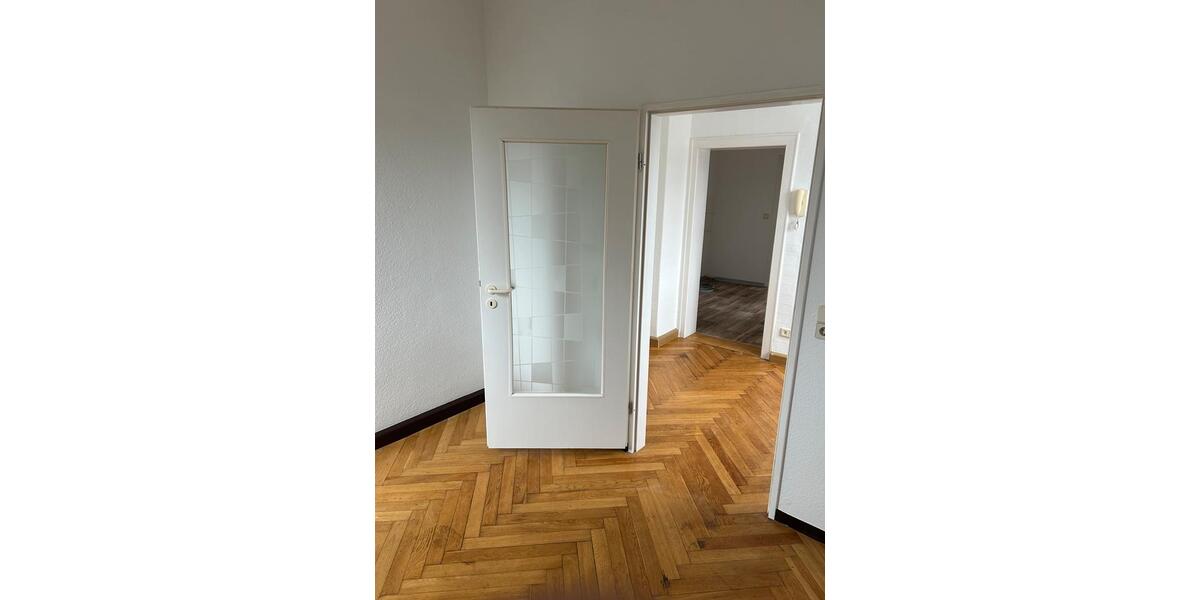 Etagenwohnung Eisfeld - 1 Zimmer, 50 m&sup2;, 460&euro; | Angebot:24702815