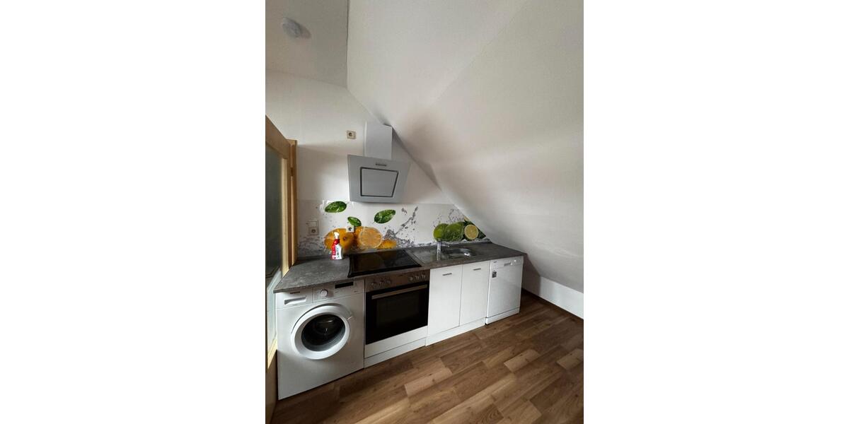 Dachgeschoßwohnung Höpfingen - 2 Zimmer, 60 m&sup2;, 600&euro; | Angebot:26122263