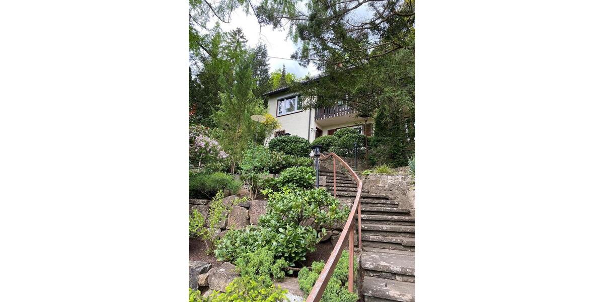 Wohnen auf Zeit Tübingen Lustnau - 16 Zimmer, 50 m&sup2;, 600&euro; | Angebot:24768738