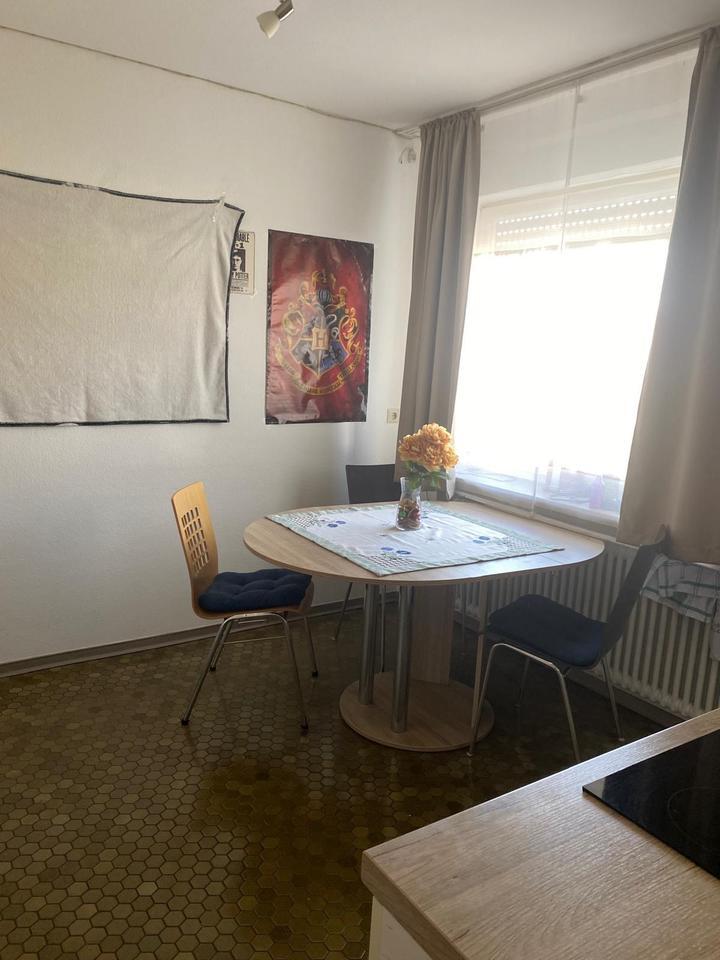 Zimmer zur Untermiete in gemütlicher Mädchen 2erWG Nähe Tübingen