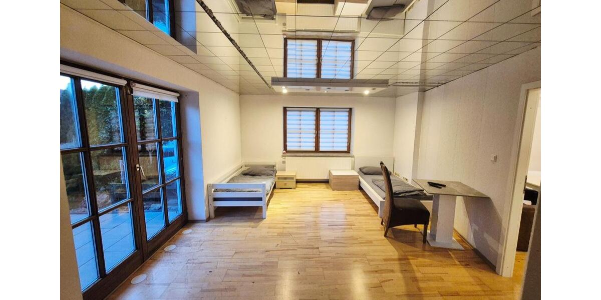 Ferienhaus Unterkunft Ferienwohnung Monteurwohnung Monteurzimmer 8 zimmer