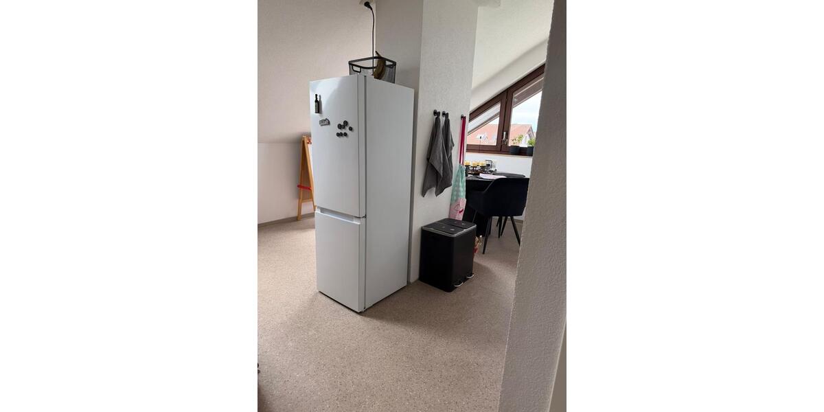 Dachgeschoßwohnung Rüsselsheim am Main - 3 Zimmer, 101 m&sup2;, 1.500&euro; | Angebot:26429896