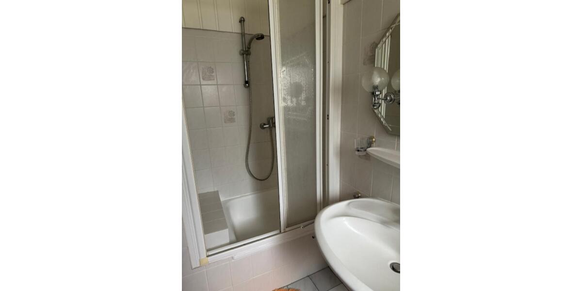 Etagenwohnung Bodenwerder - 1 Zimmer, 90 m&sup2;, 16&euro; | Angebot:20190672