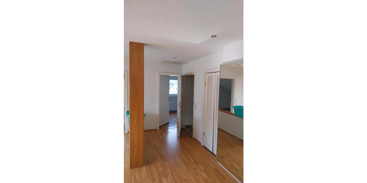 Dachgeschoßwohnung Michelstadt - 2 Zimmer, 80 m&sup2;, 800&euro; | Angebot:26692215