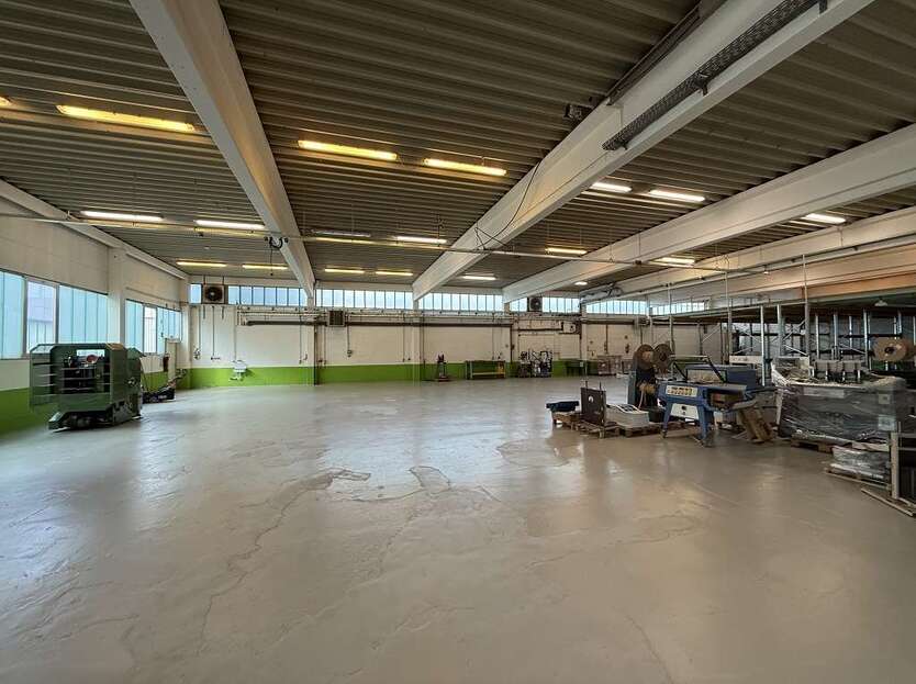 Halle in Norderstedt 6.200 € 615 m² zimmer