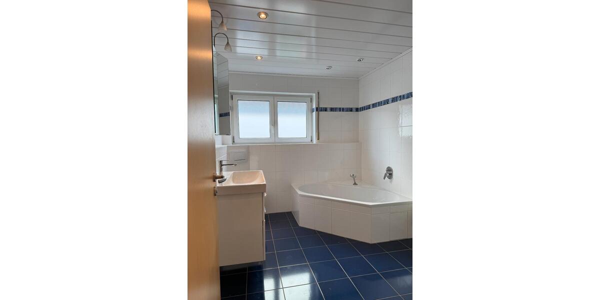 Erdgeschoßwohnung Nußloch - 3 Zimmer, 87 m&sup2;, 1.250&euro; | Angebot:26048805