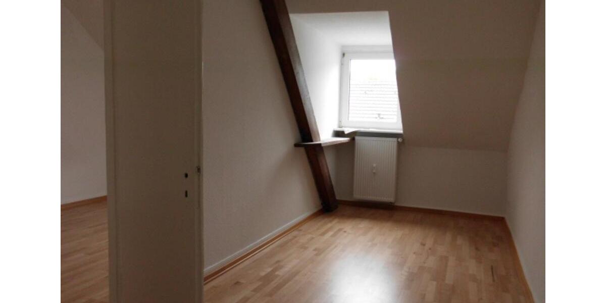 Dachgeschoßwohnung Wuppertal Brill - 4 Zimmer, 125 m&sup2;, 940&euro; | Angebot:25126965