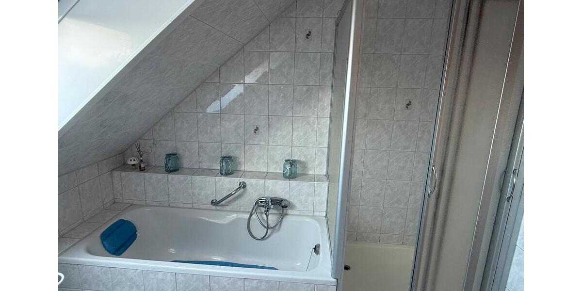 Dachgeschoßwohnung Wangen im Allgäu - 2 Zimmer, 72 m&sup2;, 1.100&euro; | Angebot:24456924