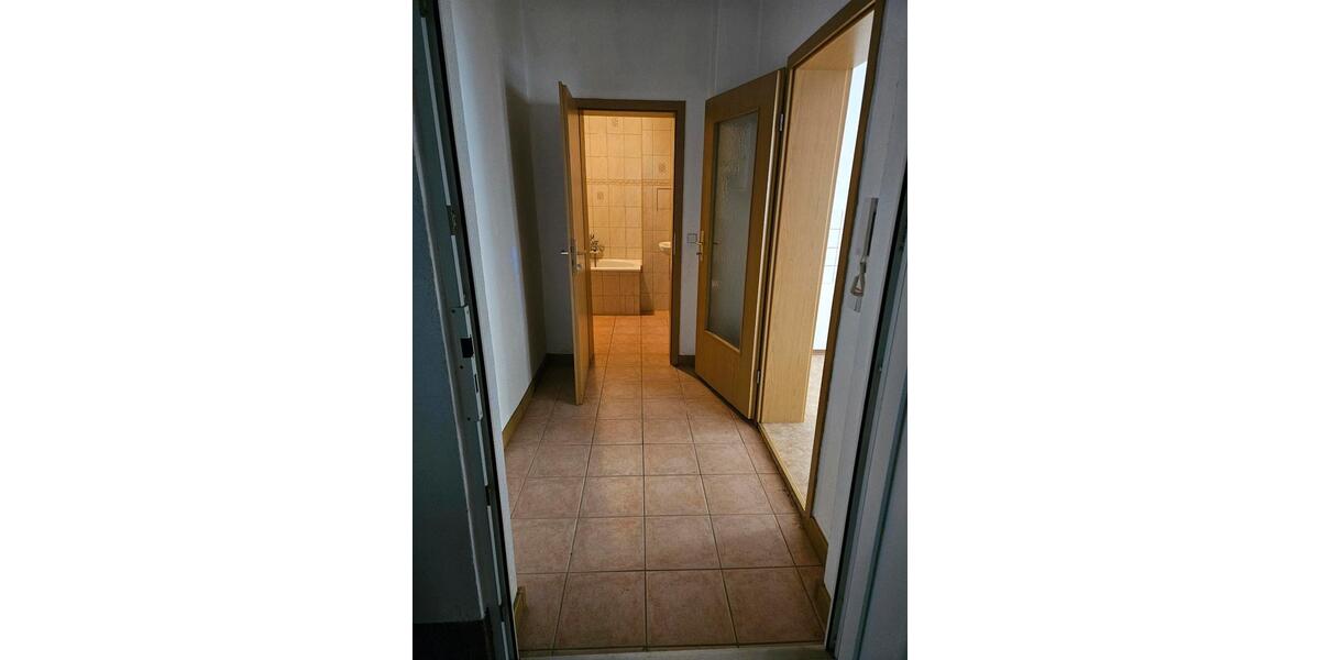 Erdgeschoßwohnung Reichenbach im Vogtland - 2 Zimmer, 45 m&sup2;, 400&euro; | Angebot:24743679