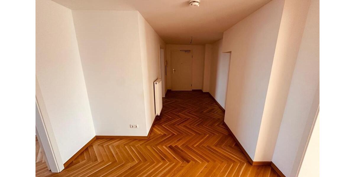 Dachgeschoßwohnung Dresden Cotta - 3.5 Zimmer, 89 m&sup2;, 1.150&euro; | Angebot:26013540