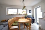 2-Zimmer-OG-Wohnung + 65,80 m² Wohnfläche + Aufzug + Balkon + Carport + EBK kann übernommen werden