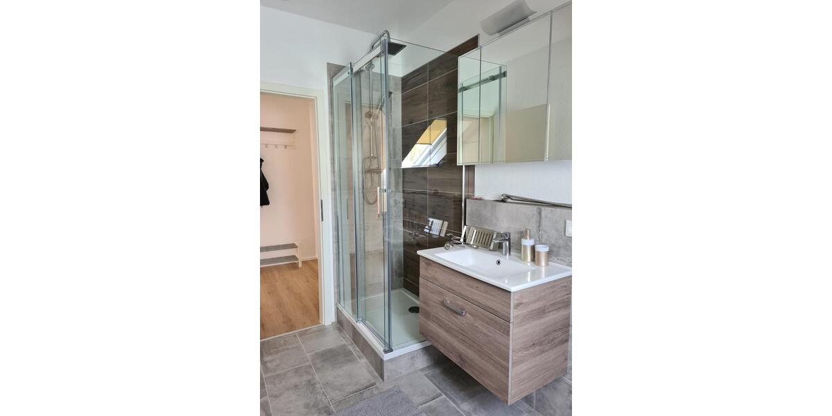 Wohnen auf Zeit Kassel Niederzwehren - 4 Zimmer, 111 m&sup2;, 439&euro; | Angebot:26551251