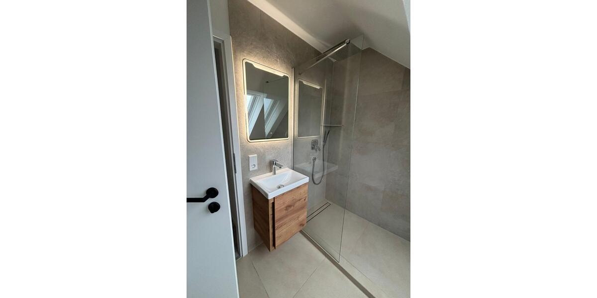 Lichtdurchflutete 2,5-Zimmer-Maisonettewohnung mit Balkon und Tie 2 zimmer