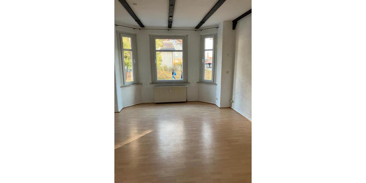 Erdgeschoßwohnung Coburg - 4 Zimmer, 105 m&sup2;, 700&euro; | Angebot:25992246