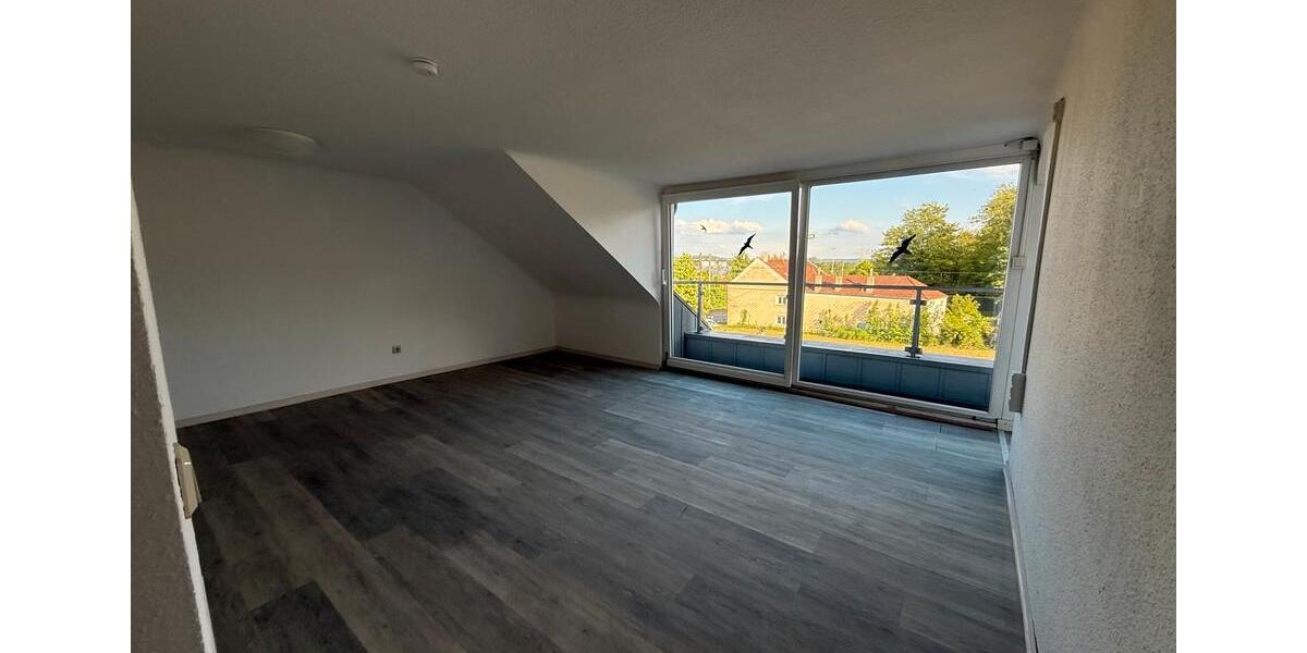 Dachgeschoßwohnung Saarlouis - 2 Zimmer, 100 m&sup2;, 780&euro; | Angebot:26517523