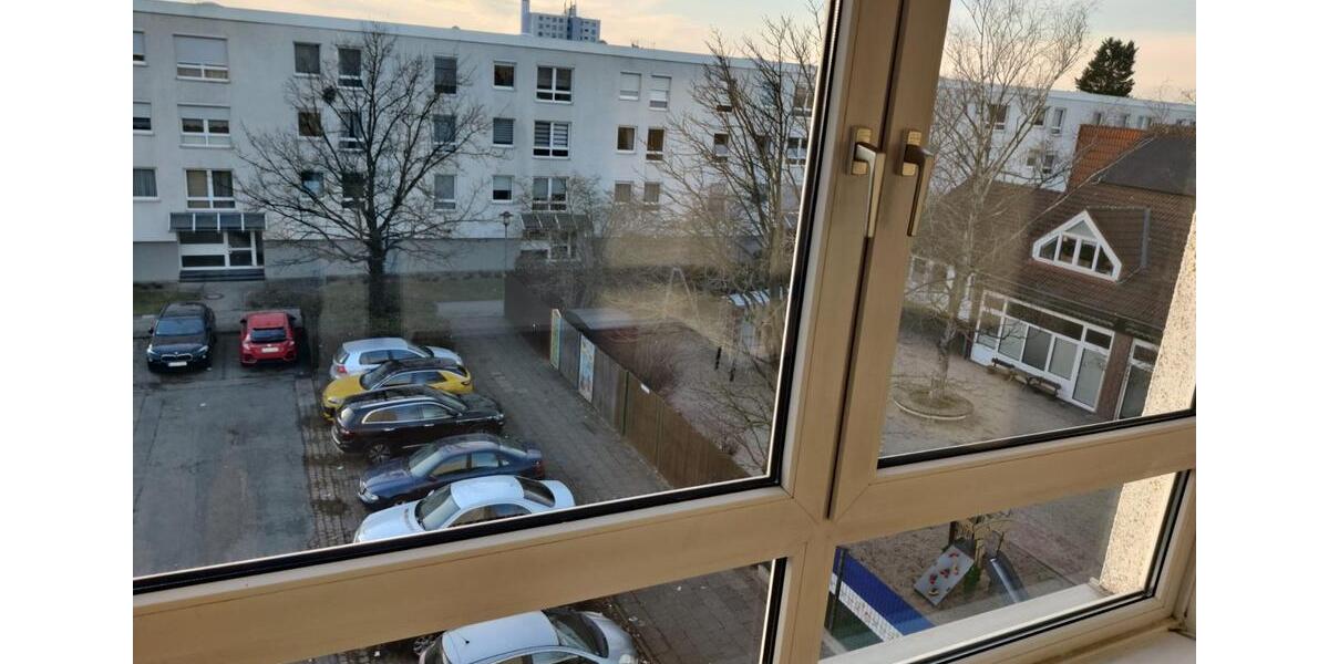 Etagenwohnung Garbsen - 3 Zimmer, 72 m&sup2;, 700&euro; | Angebot:25149319