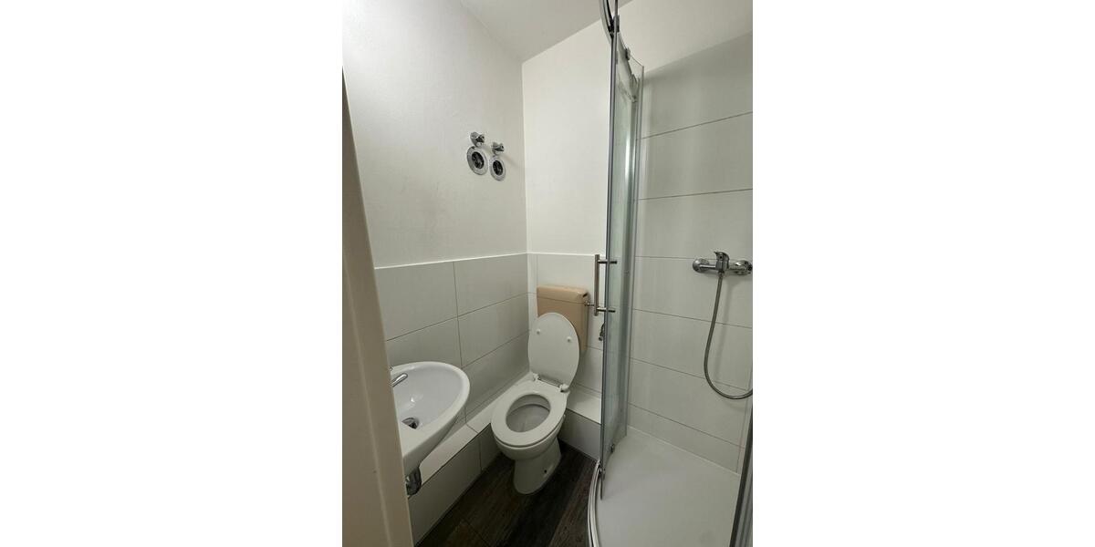 Helle 2-Zimmer-Wohnung mit Fußbodenheizung & Tiefgarage 3 zimmer