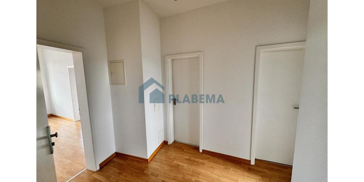 Etagenwohnung Schwerin - 3 Zimmer, 58 m&sup2;, 812&euro; | Angebot:26003587