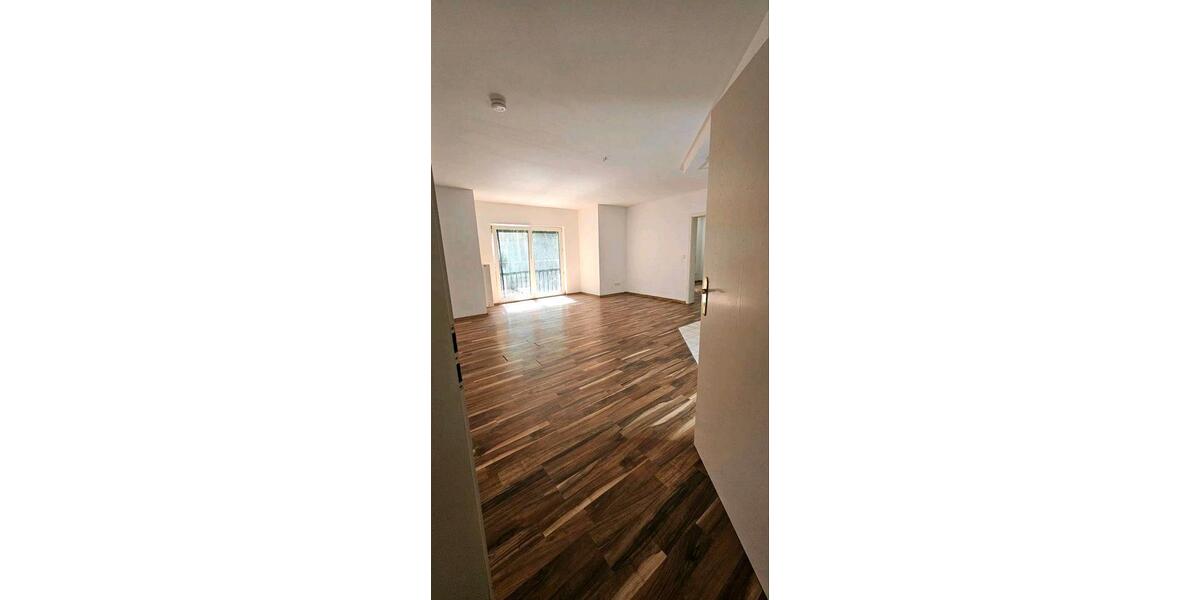Etagenwohnung Korswandt - 3 Zimmer, 77 m&sup2;, 770&euro; | Angebot:26705588