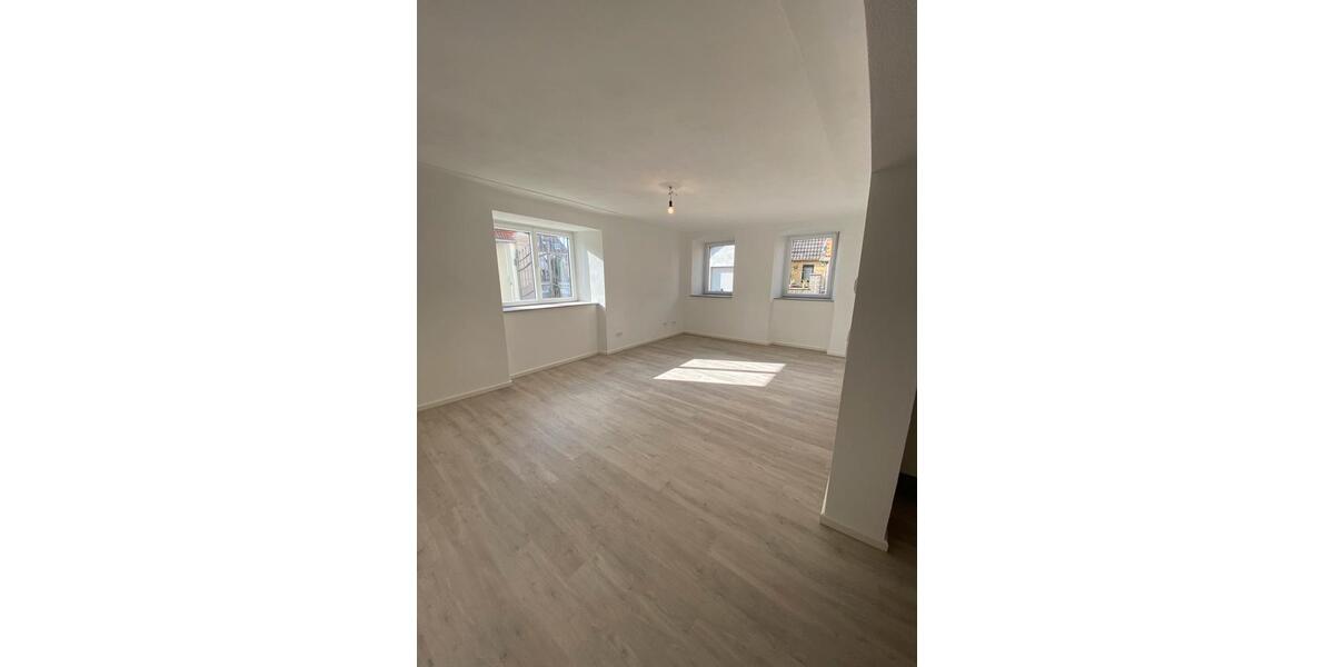 Erdgeschoßwohnung Kleinlangheim - 2 Zimmer, 58 m&sup2;, 650&euro; | Angebot:24940874