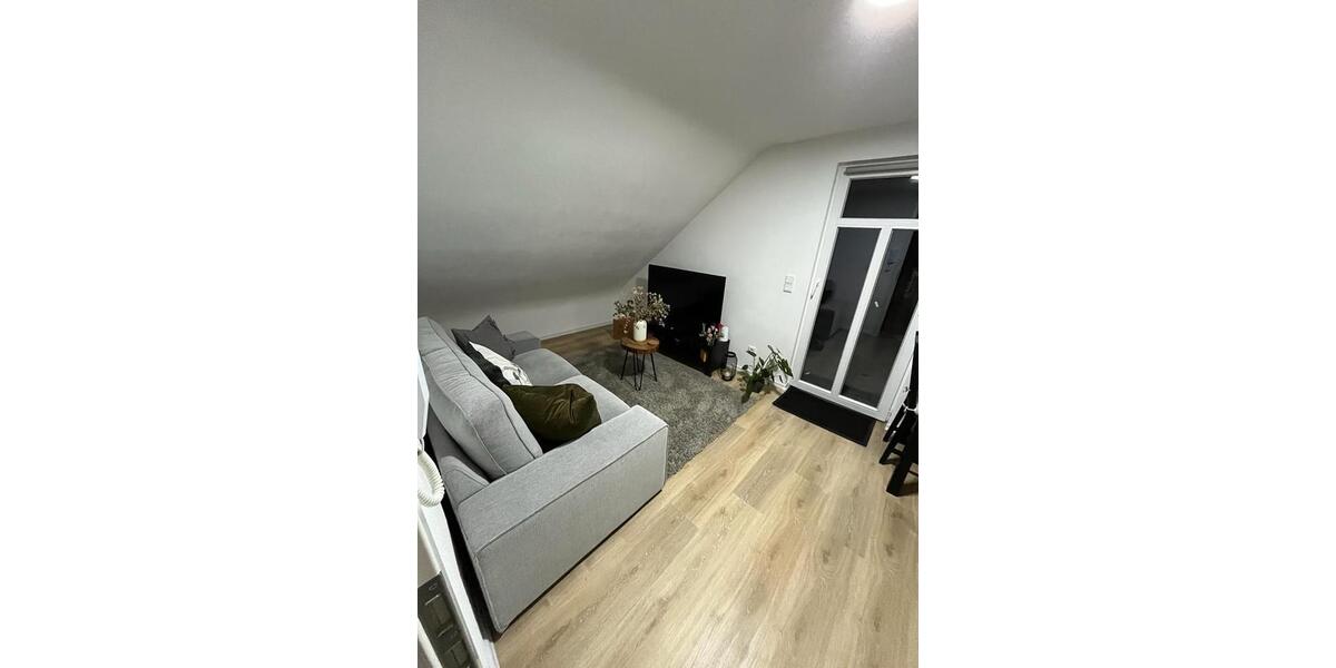 Dachgeschoßwohnung Haßmersheim - 3 Zimmer, 75 m&sup2;, 700&euro; | Angebot:25989307