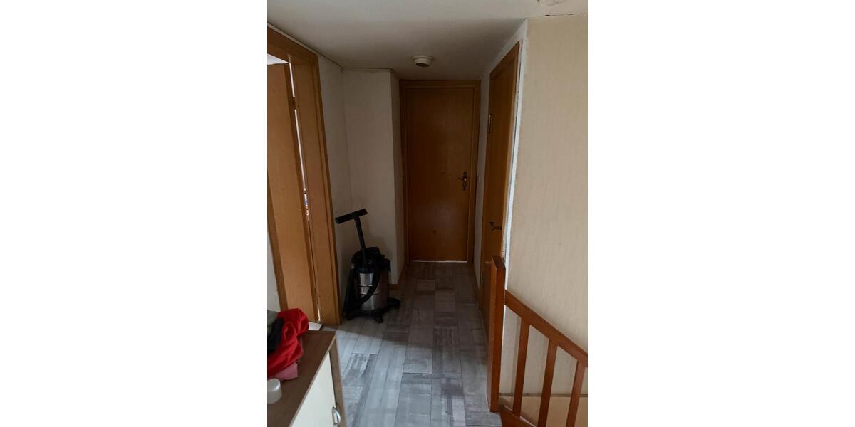 Etagenwohnung Hohn - 4 Zimmer, 110 m&sup2;, 990&euro; | Angebot:24590124
