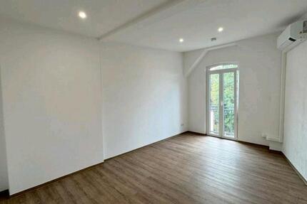 Wohnung Köthen (Anhalt) - 1 Zimmer, 22 m&sup2;, 295&euro; | Angebot:26042378