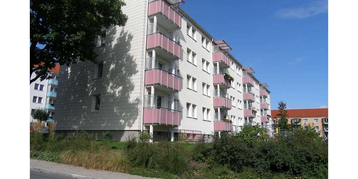 Wohnung zum Mieten in Stollberg 270 € 57.3 m² 3 zimmer