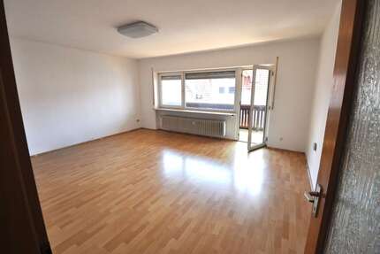 Wohnung Oberbessenbach Oberbessenbach - 3.5 Zimmer, 95 m&sup2;, 950&euro; | Angebot:26025360
