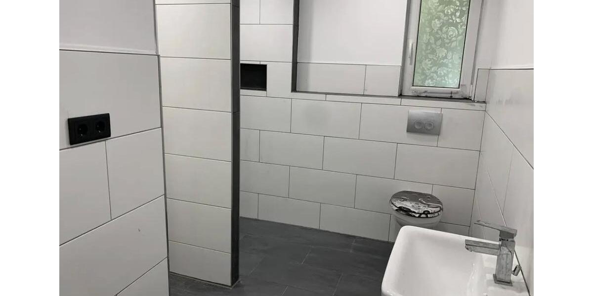 Erdgeschoßwohnung Bad Pyrmont - 4 Zimmer, 125 m&sup2;, 980&euro; | Angebot:26547810