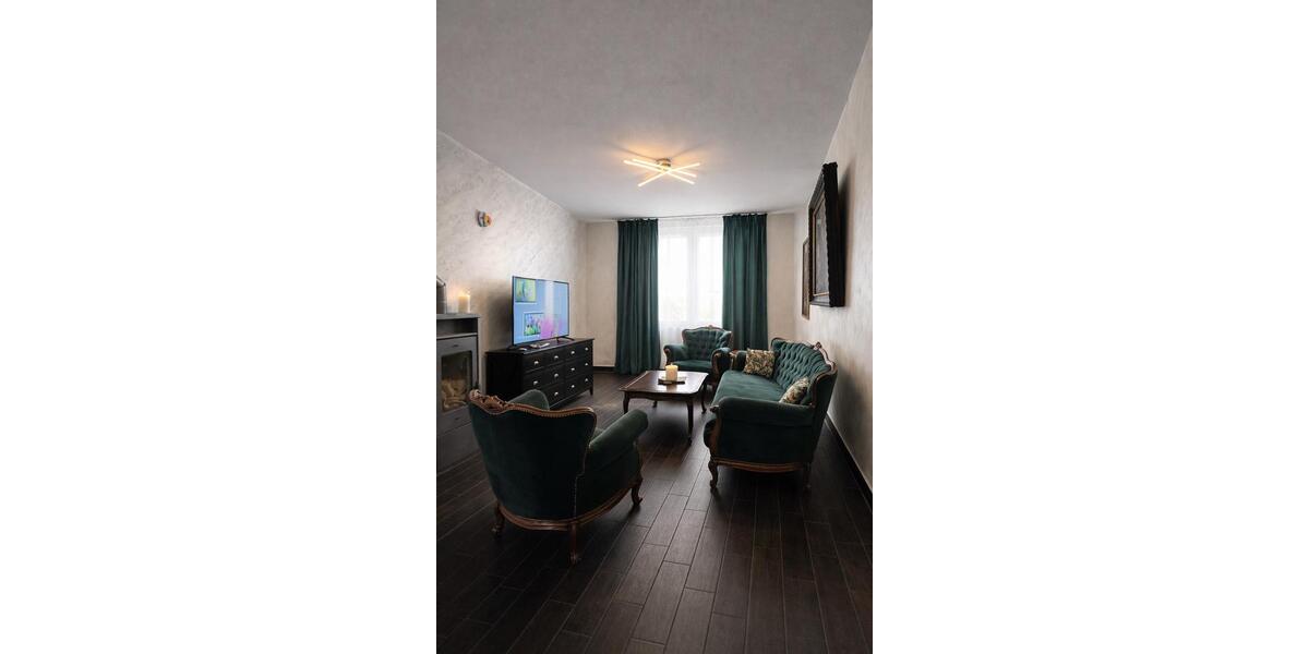 Dachgeschoßwohnung Plauen Altstadt - 5 Zimmer, 130 m&sup2;, 1.000&euro; | Angebot:26405227