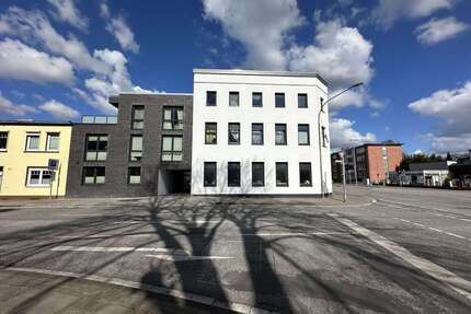 Wohnung zum Mieten in Elmshorn 985 € 70 m²