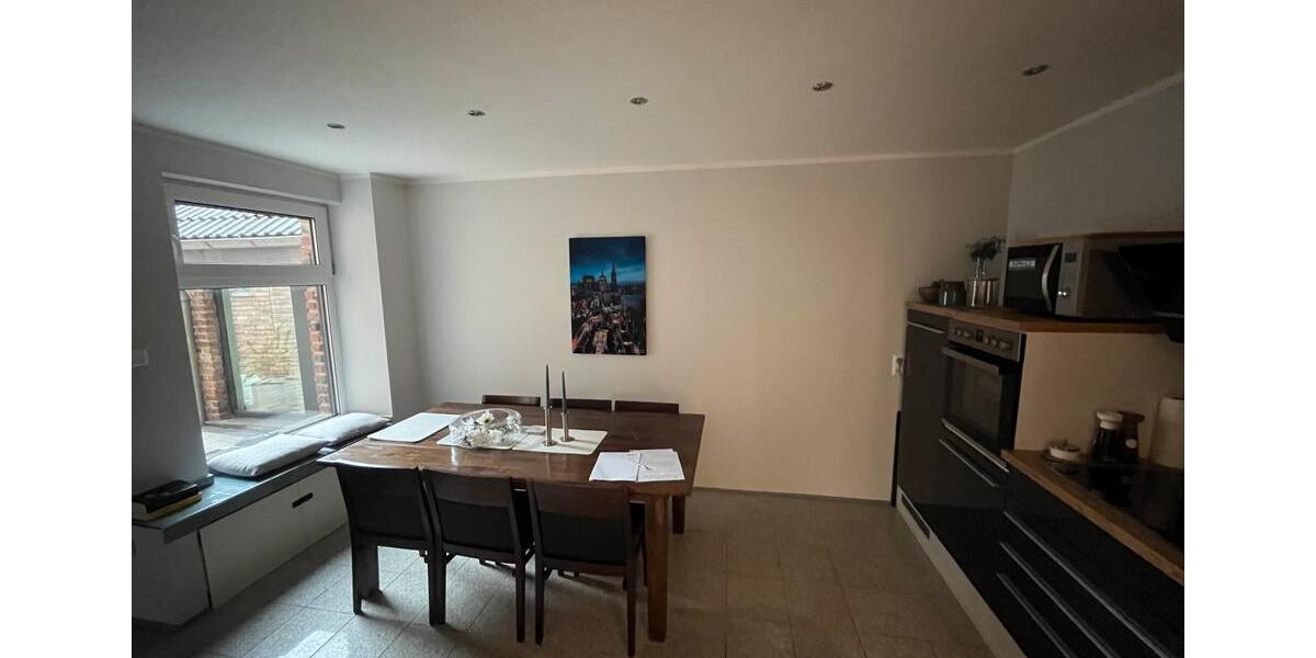 Wohnen auf Zeit Herzogenrath - 3 Zimmer, 75 m&sup2;, 1.325&euro; | Angebot:24875324