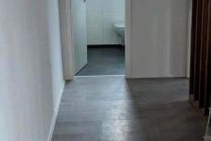 Helle 3 Zimmer Wohnung kernsaniert 3 zimmer