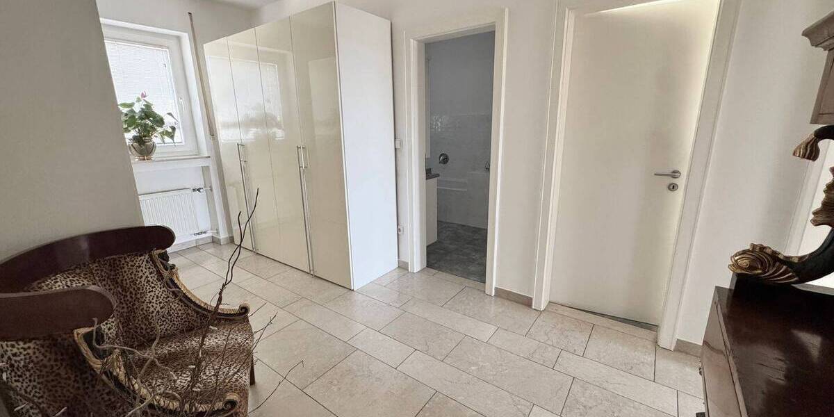 Einfamilienhaus Cadolzburg - 6 Zimmer, 217 m&sup2;, 2.350&euro; | Angebot:26712686