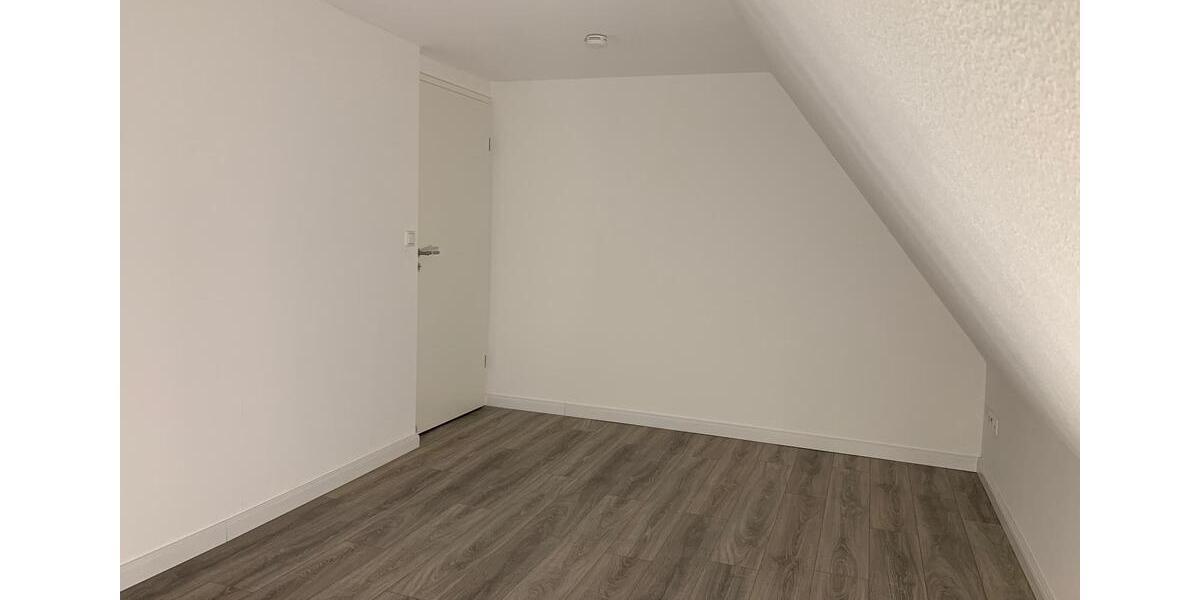 Etagenwohnung Geesthacht - 3 Zimmer, 65 m&sup2;, 1.200&euro; | Angebot:26638897