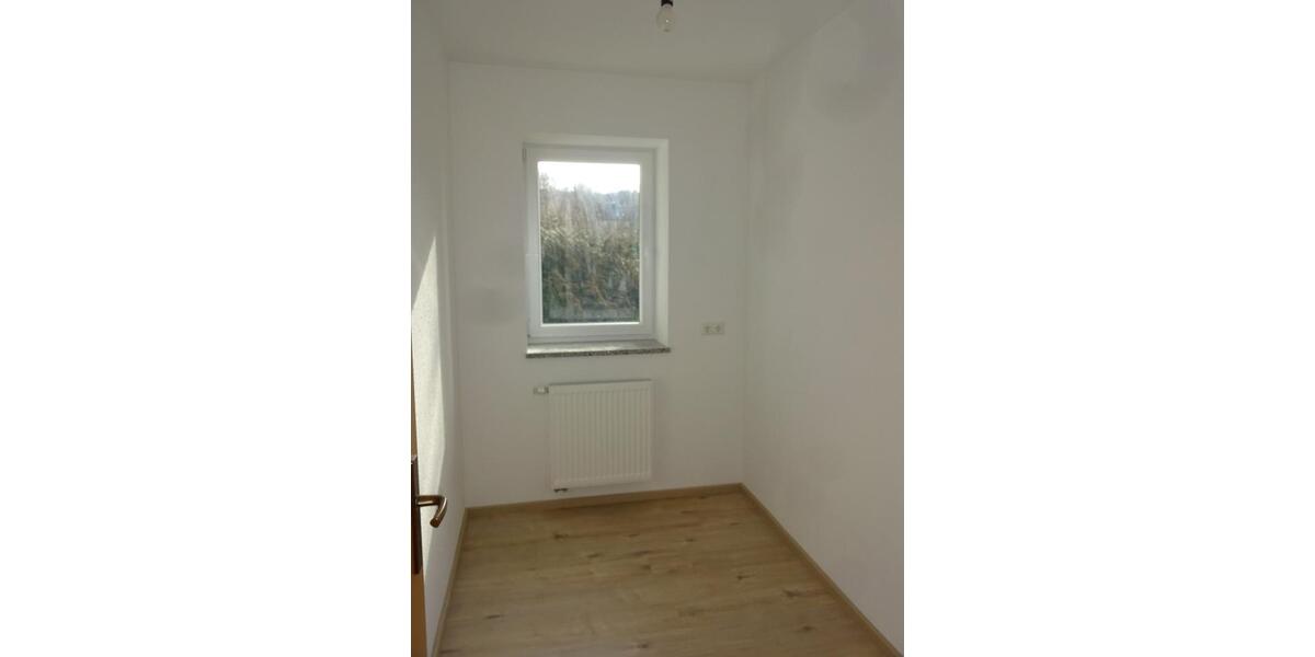 Erdgeschoßwohnung Gefell - 2.5 Zimmer, 78 m&sup2;, 585&euro; | Angebot:26354150