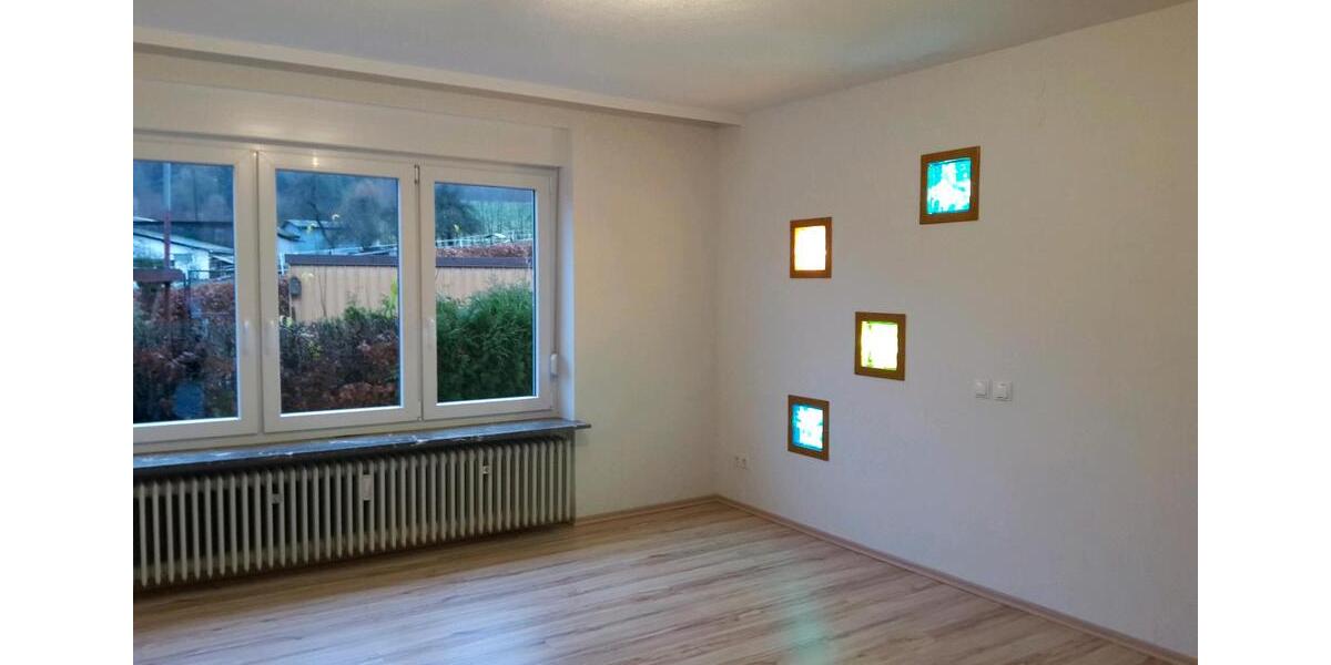 Etagenwohnung Freisen - 2 Zimmer, 95 m&sup2;, 720&euro; | Angebot:26579915