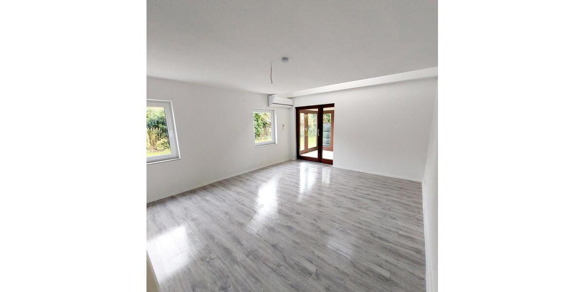 Einfamilienhaus Neumünster - 3 Zimmer, 85 m&sup2;, 1.250&euro; | Angebot:26585056