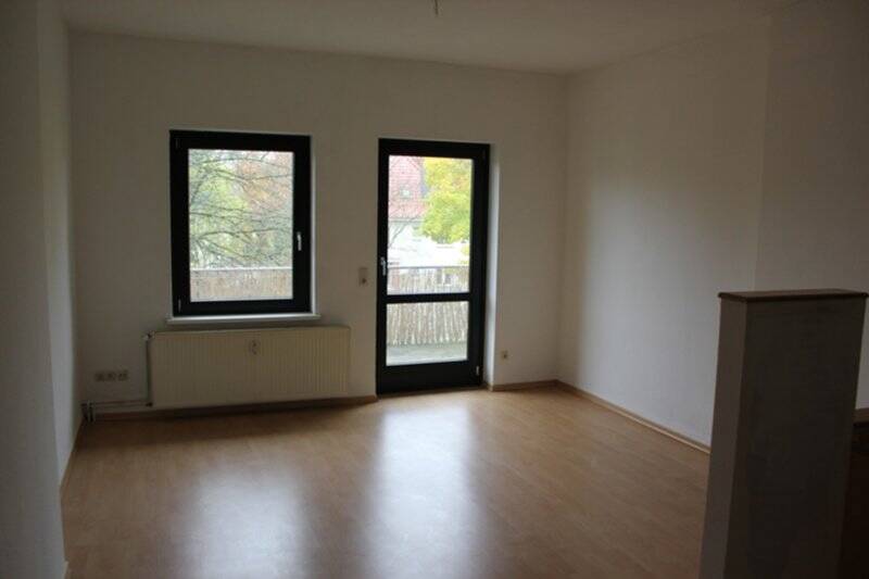 Etagenwohnung Schwerin Weststadt - 2 Zimmer, 67 m&sup2;, 608&euro; | Angebot:26807167